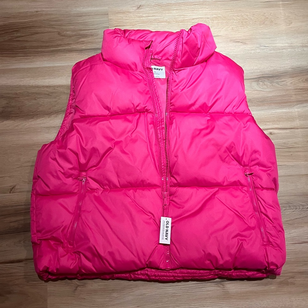 Brand new w/ tags Old Navy Puffer Vest Size XL